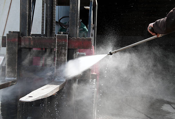Best Deck Cleaning Services  in Swanton, OH